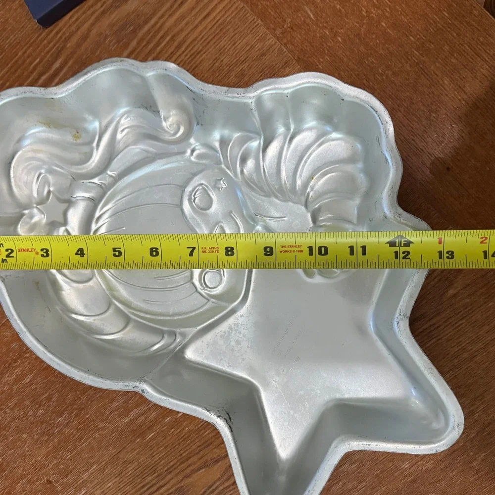 Vintage 1983 Wilton Rainbow Brite Aluminum Cake Pan 2105-4798 Hallmark Star 13in